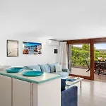 Villa Front Sea -private In Costa Smeralda-